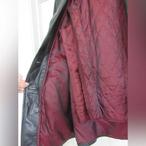 Vintage Wilson’s Leather Trench Coat - Picture 16 of 16